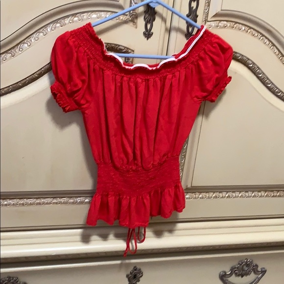 Red Top - Picture 2 of 3